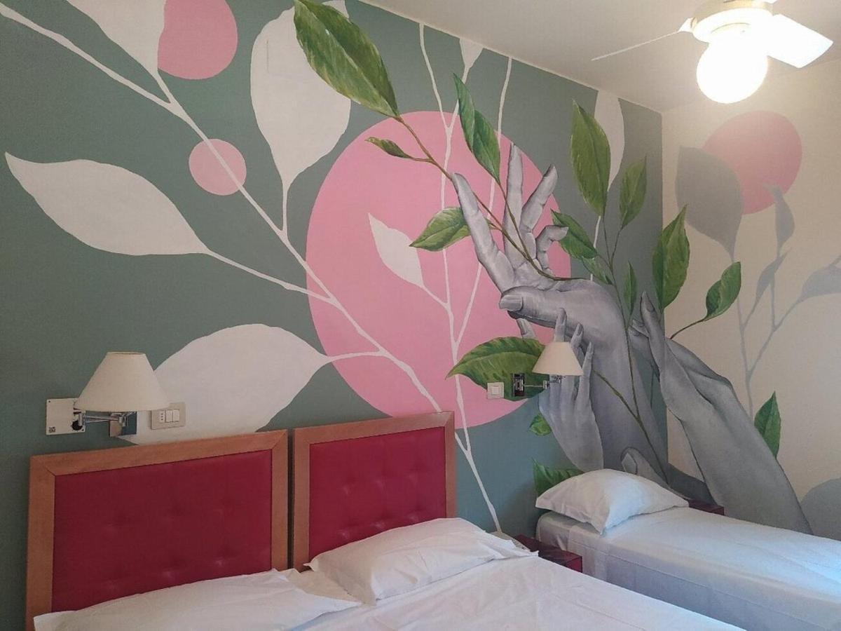 ספולטו Lh Hotel Arca Street Art מראה חיצוני תמונה